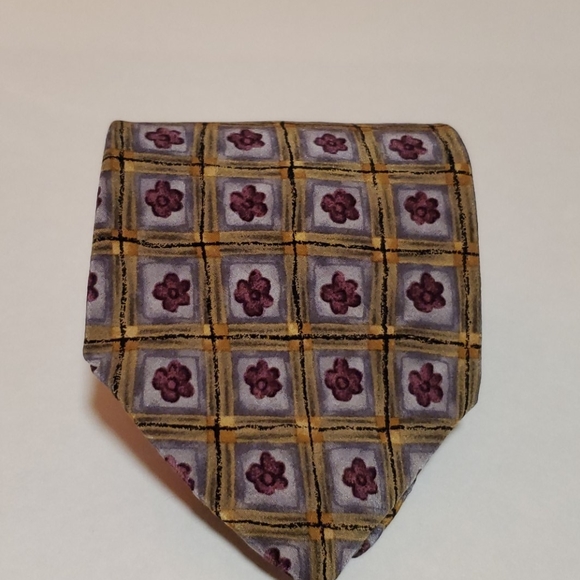 Gilda Radner Collection Men's Silk Tie - Picture 1 of 4